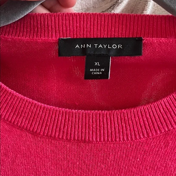 Ann Taylor Short Sleeved Sweater - Picture 6 of 6